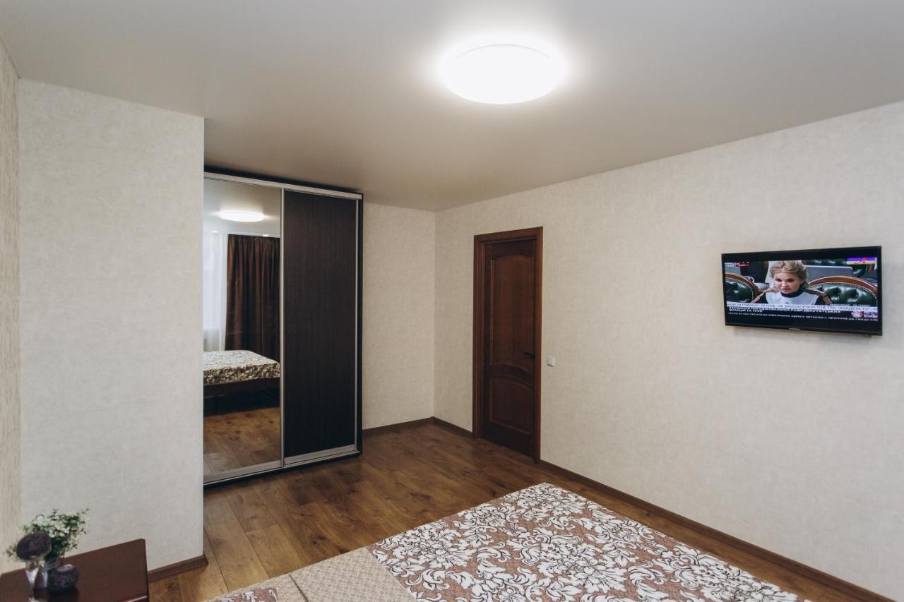 Apart-Smart On Kharkovskaya Near Lavina 1 Floor Apartment Sumy Bagian luar foto